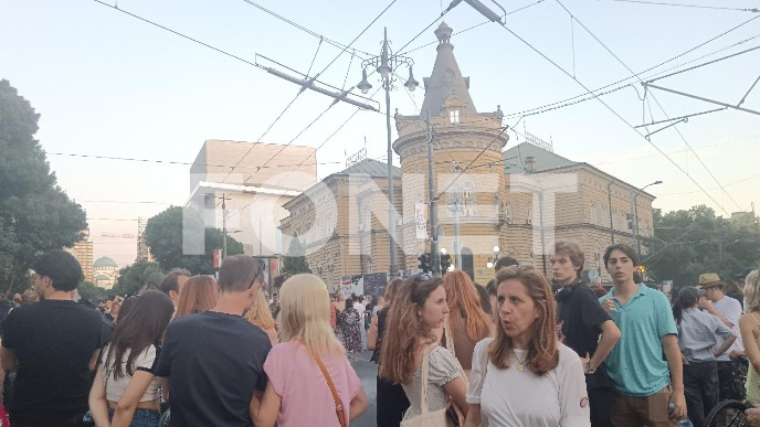 Vratiti SKC studentima